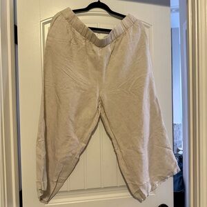 H&M Cream Ankle Cropped Pants